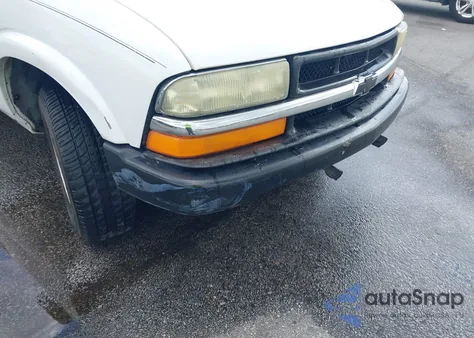 2003 Chevrolet S-10 из США, поврежденный, VIN 1GCCS14H338289619